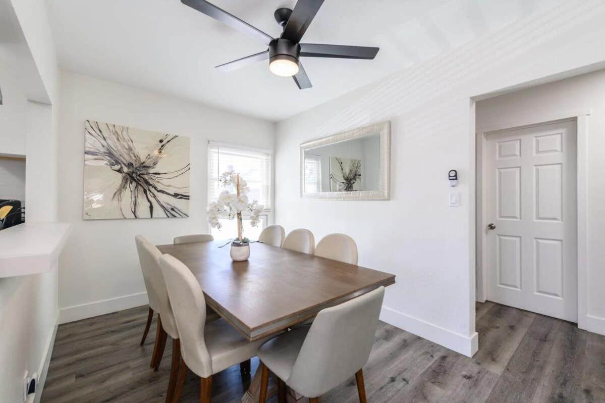 Spacious Disneyland 5 Bedroom 4 Bath House With Game Room Anaheim Eksteriør billede