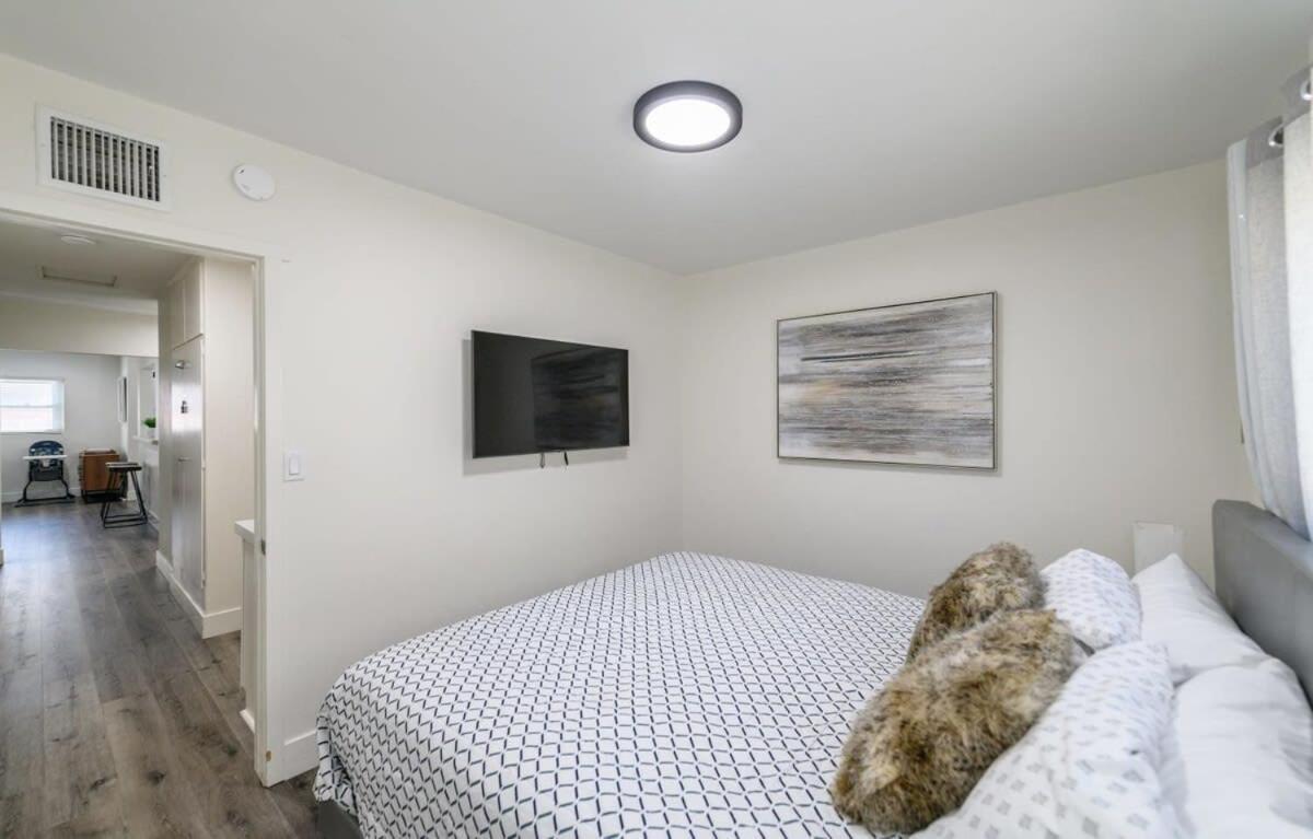 Spacious Disneyland 5 Bedroom 4 Bath House With Game Room Anaheim Eksteriør billede