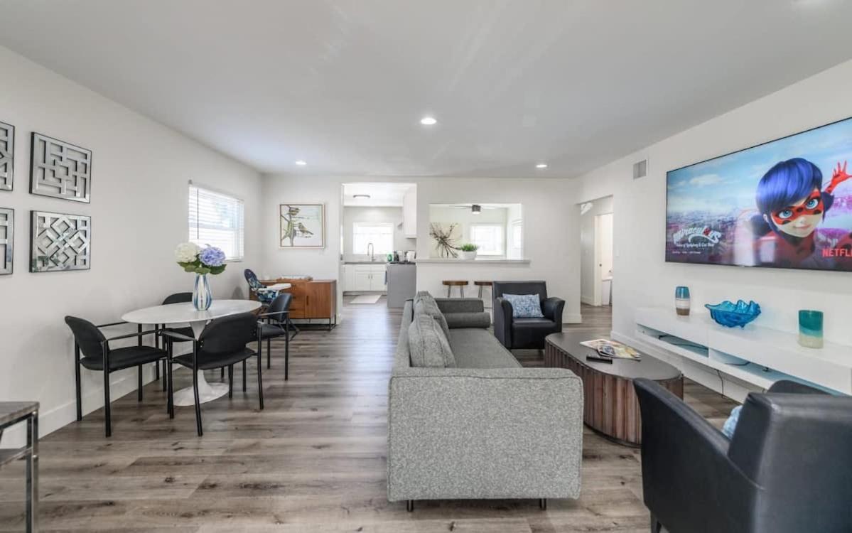 Spacious Disneyland 5 Bedroom 4 Bath House With Game Room Anaheim Eksteriør billede