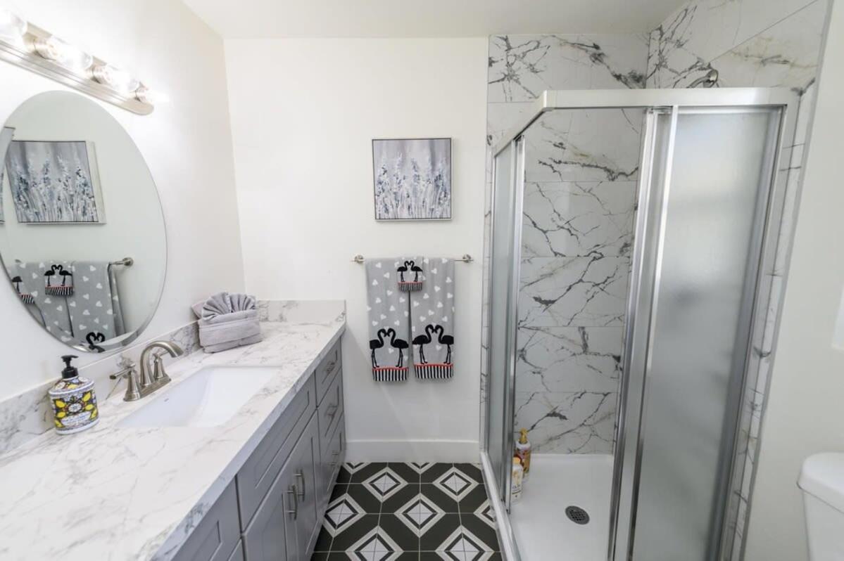 Spacious Disneyland 5 Bedroom 4 Bath House With Game Room Anaheim Eksteriør billede