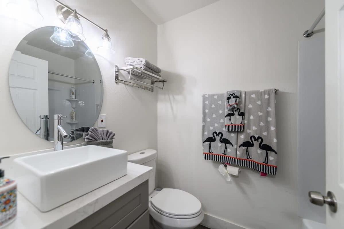 Spacious Disneyland 5 Bedroom 4 Bath House With Game Room Anaheim Eksteriør billede