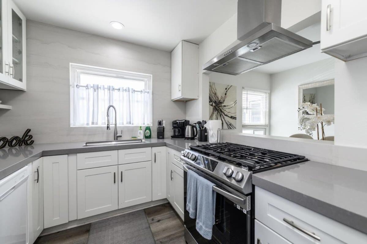 Spacious Disneyland 5 Bedroom 4 Bath House With Game Room Anaheim Eksteriør billede